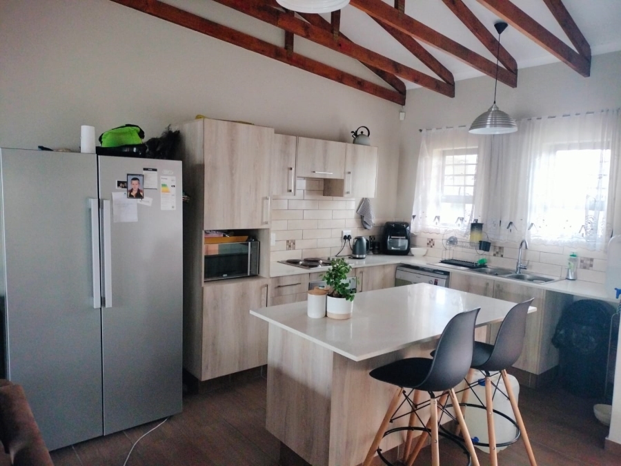 To Let 3 Bedroom Property for Rent in Waterkloof A H North West